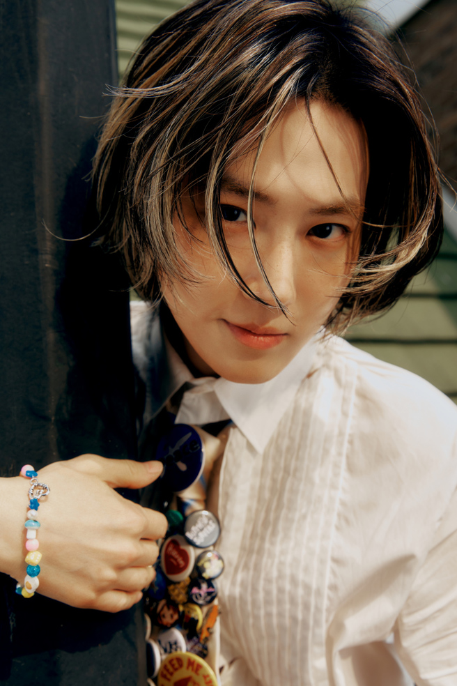 SUHO在新專輯中展現全新形象。（SM Entertainment提供）