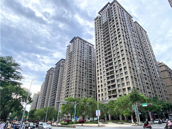 台北大学特定区因生活机能成熟，带动区域住宅价格稳定成长。（新北市地政局提供）