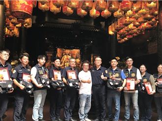 西螺福兴宫颁「太平妈」奖金 致谢警察维护妈祖遶境秩序 