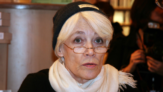 法國流行巨星罹淋巴癌多年病逝 獨子證實：媽媽走了