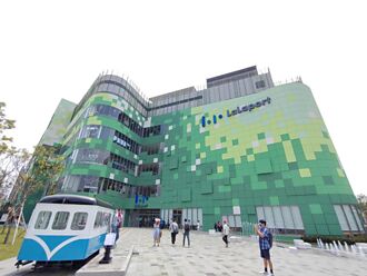 大台中百貨挑戰千億規模