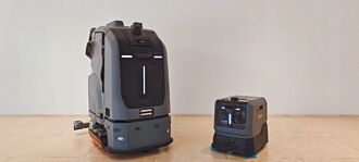 嘉倍 引进全智洗AI智能洗地机器人