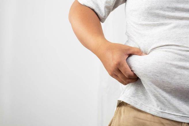 连假放纵吃喝完总是要面对，该如何补救才好？（示意图：shutterstock／达志）