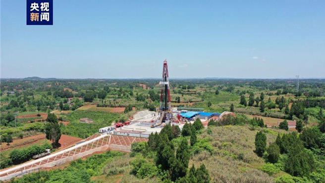 陆四川盆地深层页岩天然气勘探获重大突破。（大陆央视）