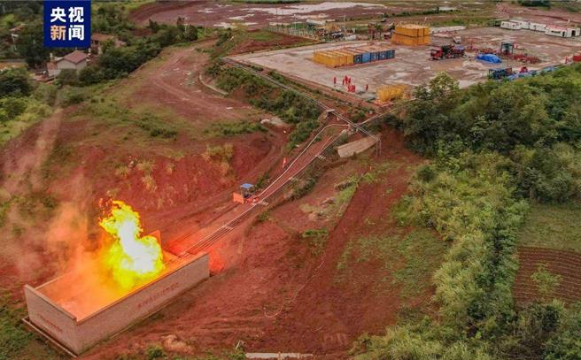 陆四川盆地深层页岩天然气勘探获重大突破。（大陆央视）