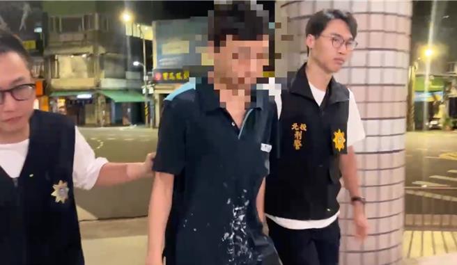 闕姓男子因行車糾紛竟持球棒攻擊他人。（翻攝畫面）