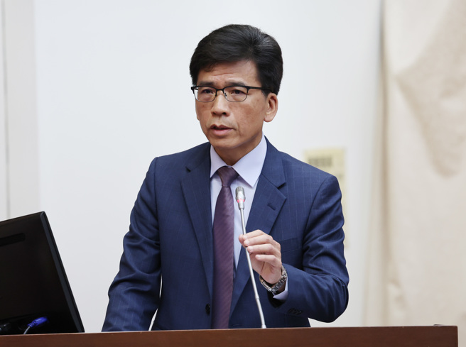 金管会主委彭金隆12日前往立法院备询。（姚志平摄）