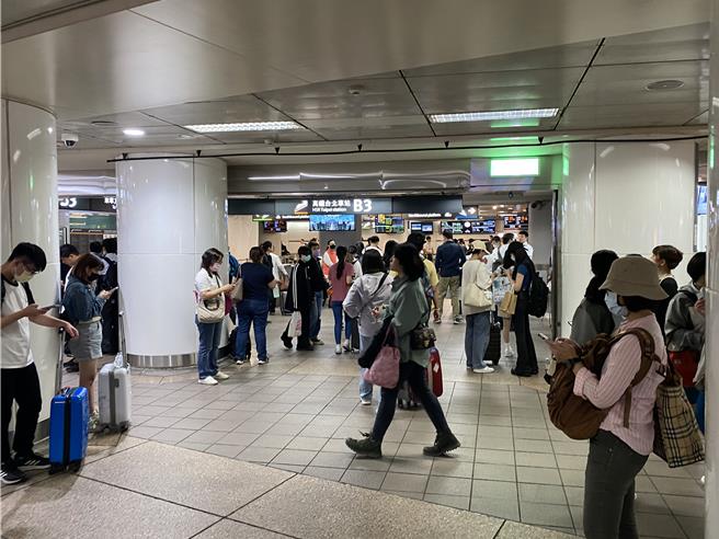 台灣高鐵12日傍晚道岔異常影響12班次延誤。示意圖。（本報資料照片）