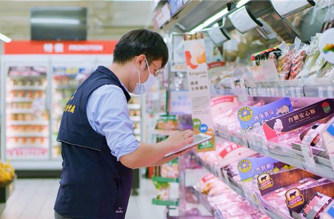 為維護食安，台中市食安處2023年共查驗8萬3557件食品，檢查量全國第一。（台中市政府提供／馮惠宜台中傳真）