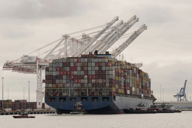 清理完大橋殘骸，巴爾的摩港口終於可以恢復運作。(圖/美聯社)