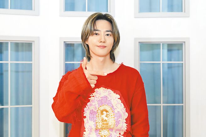 SUHO将于下月来台开唱，日前提前接受访问分享筹备新专辑《点线面（1 to 3）》的幕后故事。（SM Entertainment提供）