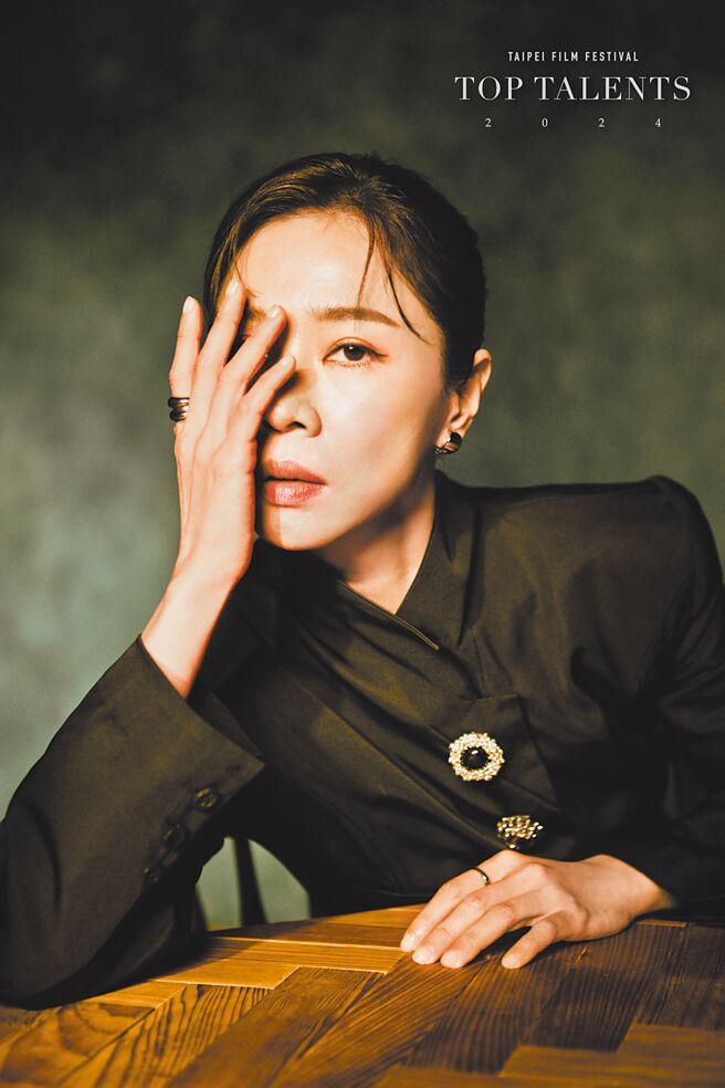 謝盈萱穿上LV，使影后氣勢更顯光輝。（北影提供）