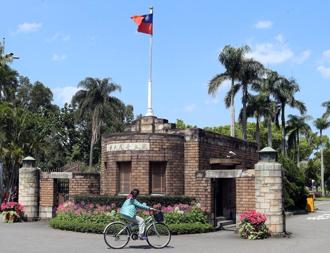 台大、政大缺額皆破百 申請入學分發率僅52.61％