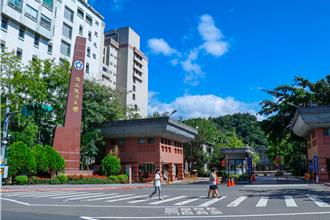 招生率大跌 政大曝原因：和台大有關