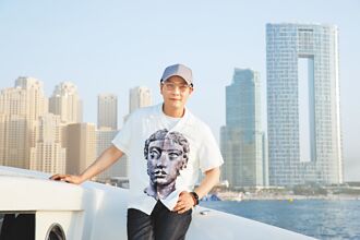 萬名粉絲大聲應援 張信哲杜拜唱完耳鳴