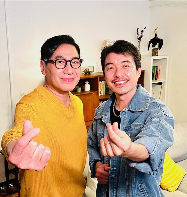 文章（左）新歌MV邀四分卫主唱阿山演出。（翰森娱乐提供）