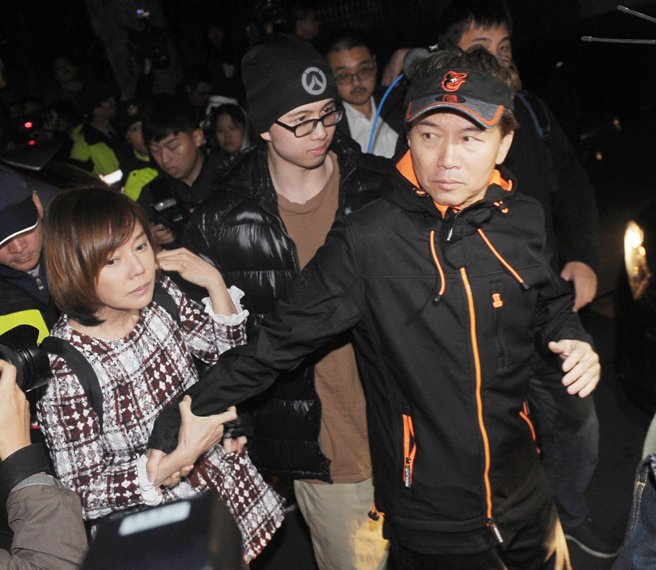 狄鶯和孫鵬2018年砸上千萬救孫安佐返台。（圖／中時資料照）