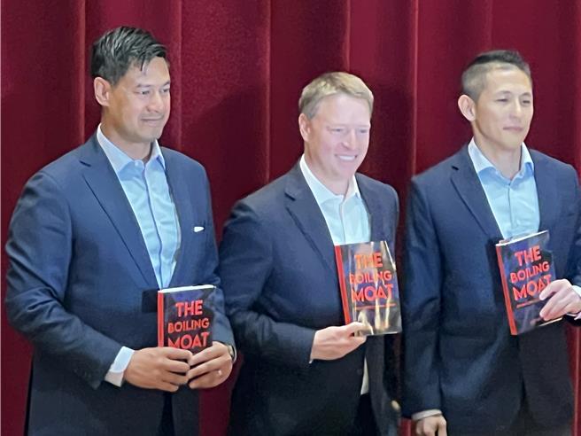 美国前副国安顾问博明今举办「沸腾的护城河：保卫台湾的紧迫行动」新书发表会。（蔡宗颖摄）