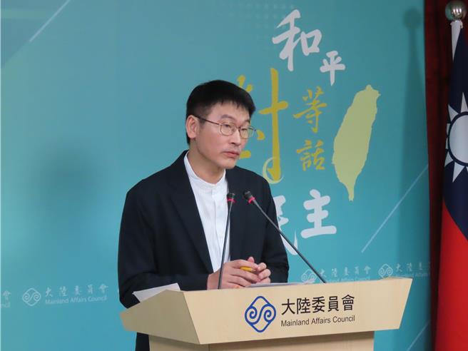 大陸國台辦稱今年有7000人參加論壇，陸委會副主委梁文傑13日下午在例行記者會上指出，近期小三通及台灣到廈門的客機運輸量沒有特別增加。（朱紹聖攝）