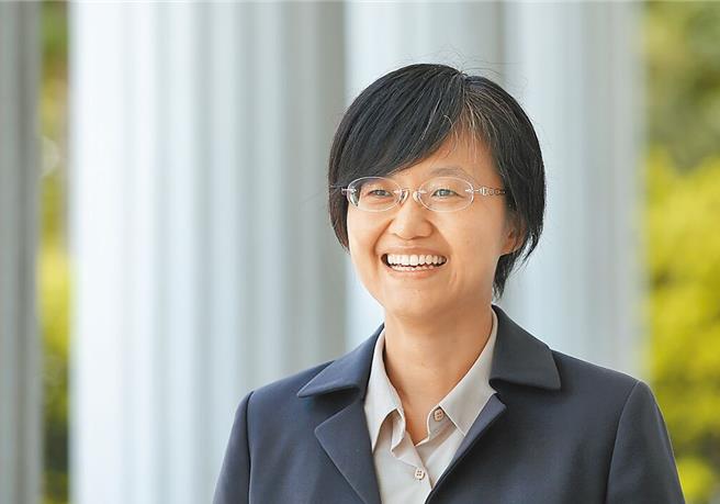 客委会主委古秀妃在立法院内政委员会后指出，客语输入法手机APP预计9月上线，届时不论iOS或Android使用者都能透过APP语音或打字输入客语。（本报资料照片）