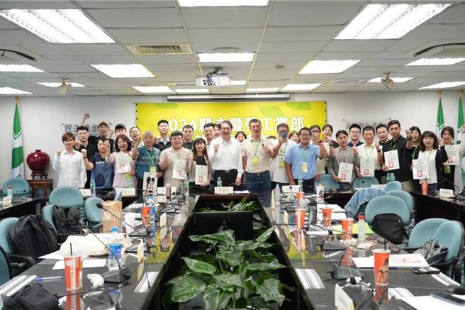 民進黨執行長培訓課程 林右昌：對政黨品牌有信心 大聲說出來說服民眾。民進黨提供