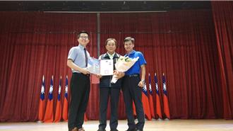 8旬老礦工成煤礦文史工作者 畢業證書「遲來半世紀」