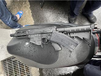 借手機不還「見笑轉生氣」     他開鎮暴槍轟友