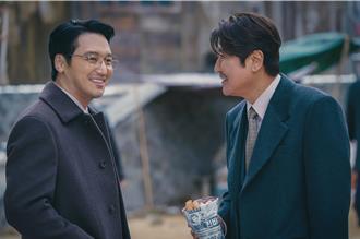 《逆贫大叔》幕后大魔王终于现身 戏里斗死活戏外超开心