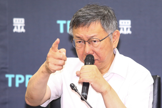 總統府核可行政院提出覆議，民眾黨主席柯文哲14日公開下戰帖，有種電視辯論。（鄧博仁攝）