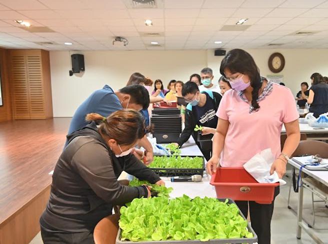 二場食農教育策略工作坊，針對永續飲食、ESG趨勢、社區食農教育的推廣等議題交流討論。（圖／高雄市農業局）