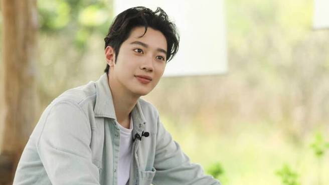 22岁男星赖冠霖。(图／赖冠霖 微博)