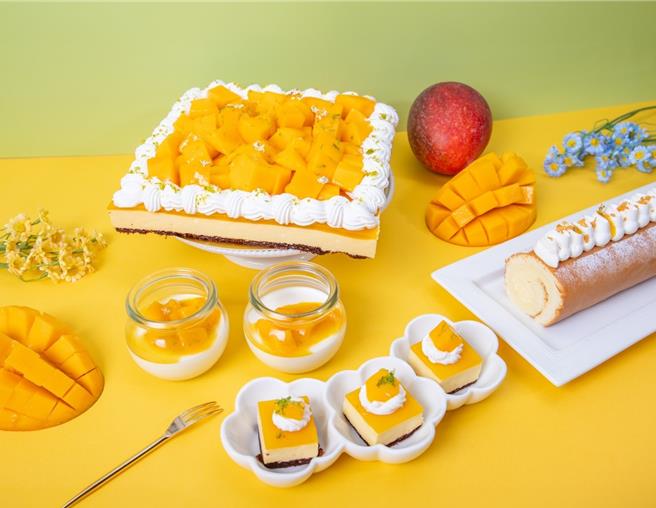 「百宴」自助餐厅点心坊以芒果与百香果等夏季水果融入甜点，推出多道好看又美味的季疗癒甜品。(台北凯达大饭店提供)