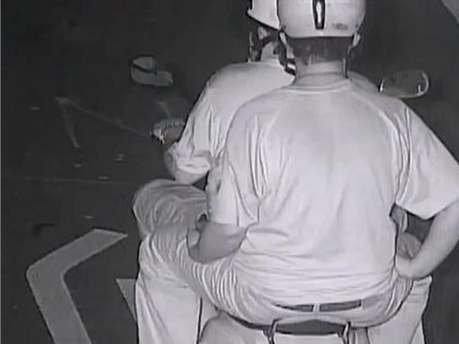 杨姓男子骑机车搭载张男，因交通违规被警方拦查，杨男拒检逃离。（资料照片／孙英哲彰化传真）
