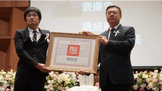 前国大黄昭凯追思礼拜  总统赠褒扬令  民进党党旗覆灵