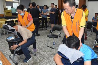 波麗士辛苦了！中投警友各界送暖 向警察大人致敬