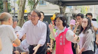 綠營街頭宣講 林右昌、蘇巧慧同台引聯想