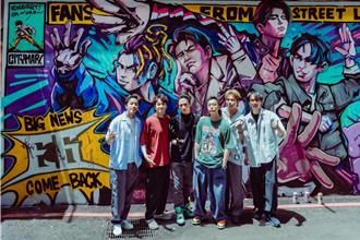 艺术家追星西门町打造Energy涂鸦墙惊见本尊现身打卡