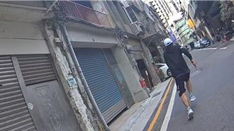 失聯移工滑手機沒看路 抬頭見警狂奔仆街被逮