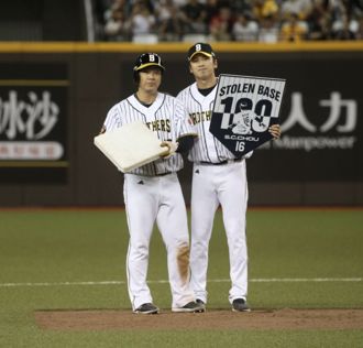 中職》拔起巨蛋壘包一度想哭 周思齊完成里程碑卻埋怨隊友？