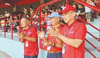 「阿仁哥」退休投身公益 不忘子弟兵