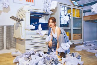 白安為靈異片推新曲 「亂七八糟」很抓耳