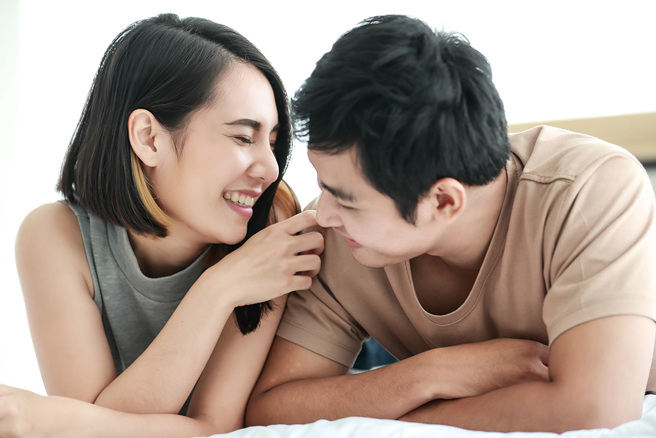 天蠍、射手、牡羊座脾氣火爆，唯獨遇到愛情，再怎麼心如鋼鐵也成了繞指柔。(圖:shutterstock/達志)