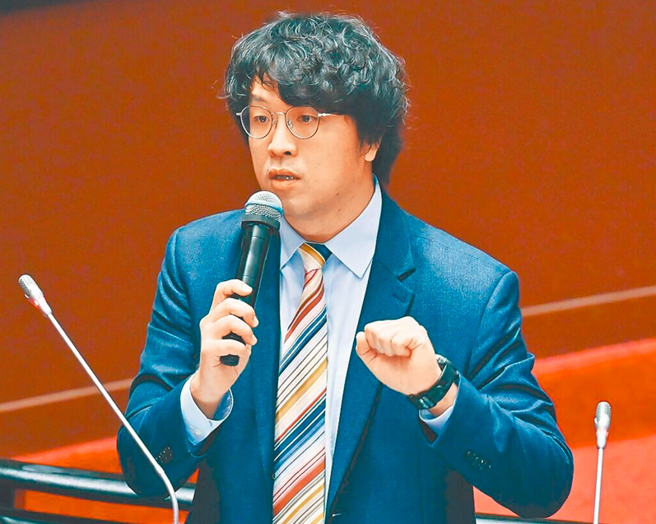 沈伯洋喊出「毁台计画、北京盖高铁到台北」等论调，被网友笑称是民进党不藏拙的代表人物。（合成图／示意图／资料照）