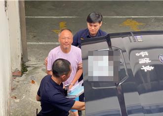 陸男駕快艇偷渡來台遭羈押禁見  上囚車微笑稱「不後悔」