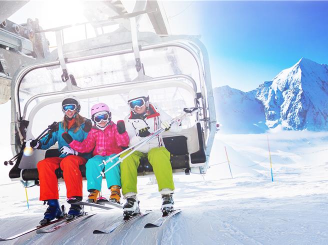 大陸國新辦從3月以來連續密集31場高品質發展系列系列記者會，盤點之下以經濟發展、文旅等議題最受關注。（示意圖:shutterstock/達志）