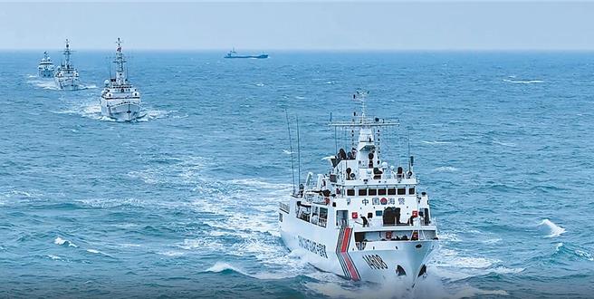 中國海警控：菲運補船故意危險接近中方正常航行船隻，導致發生擦碰。（示意圖，非當事船隻。中國海警局官網）