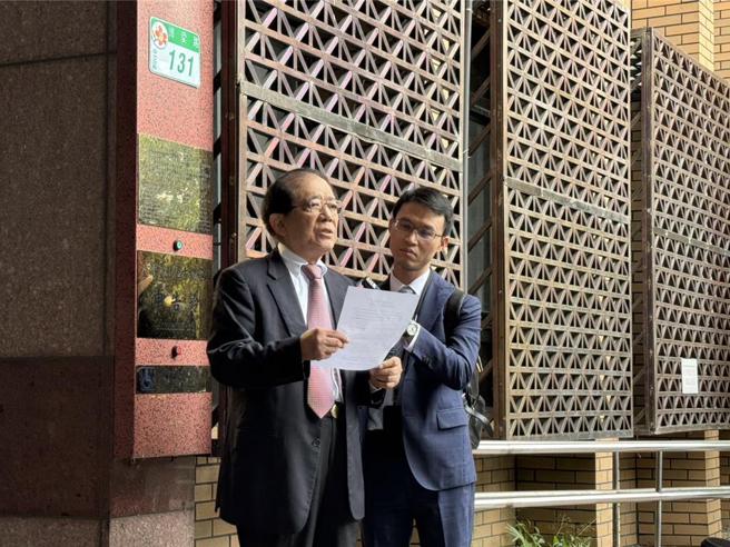 针对民代变本加厉之金流说，京华城今早正式提告。（图／业者提供）