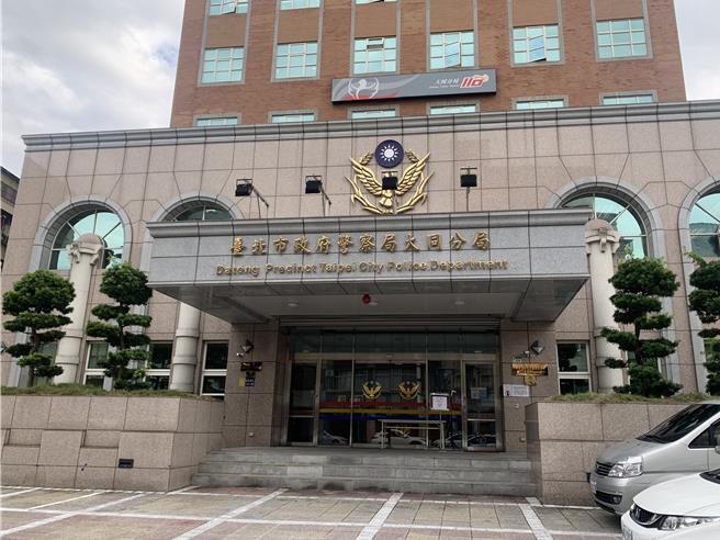 李姓男子幫陳女出氣，持槍到陳女男友住家樓下叫囂，警方依恐嚇罪嫌移送法辦。（資料照）