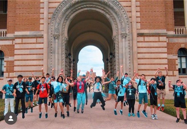 Actura璞學智慧台灣分公司因新冠肺炎疫情將關閉公司，新北市教育局今（17）日指出，私立康橋高中有36名學生家長已與台灣璞學智慧各自簽定合約並繳費，將協助家長與台灣璞學智慧協商、爭取權益，保障學生權益。(翻攝自Actura IG）