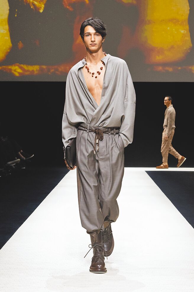 Emporio Armani 2025春夏男裝系列。（Emporio Armani提供）